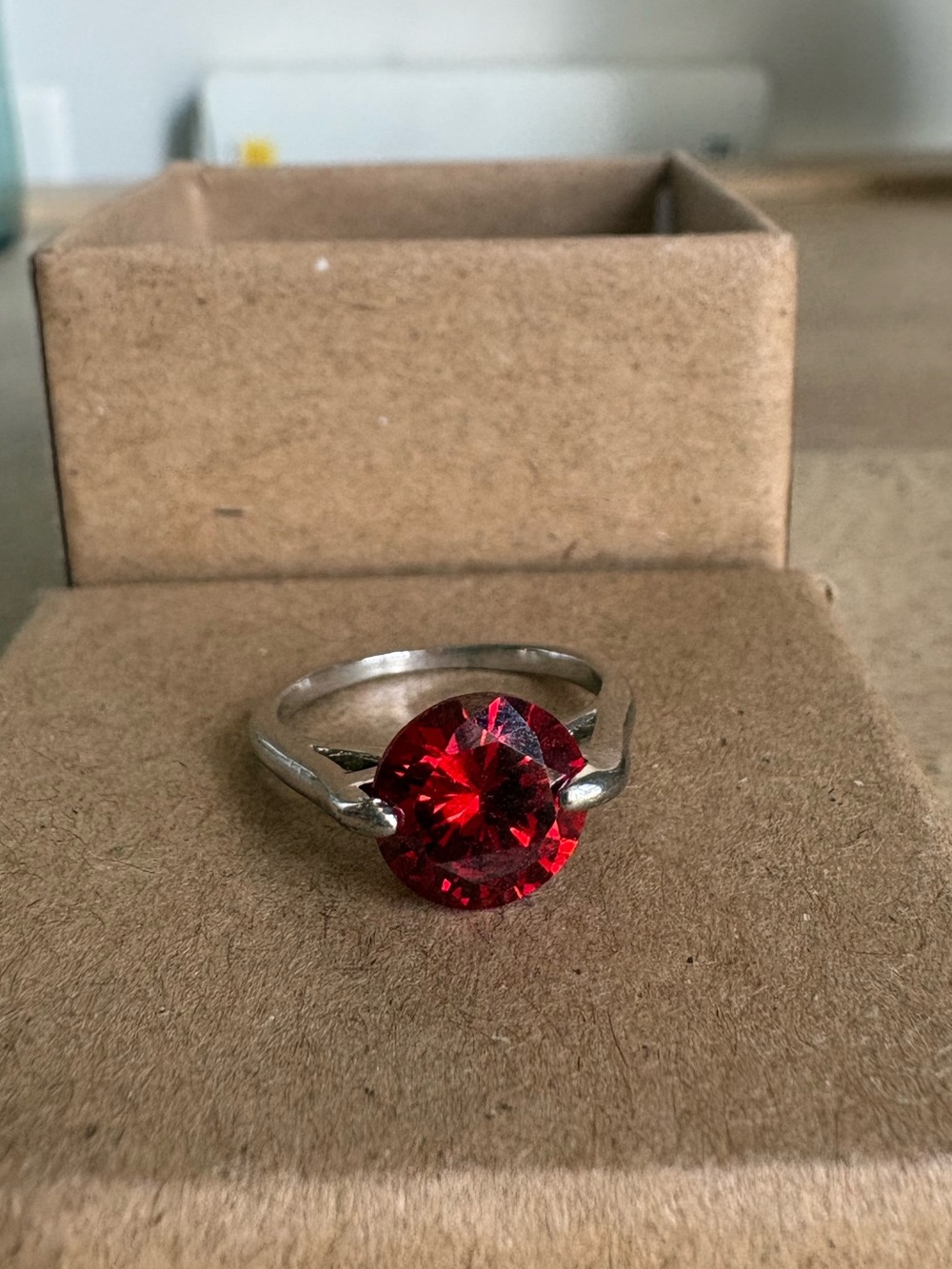 Silver Ring with Red Round Gemstone - Elegant Women's Jewelry